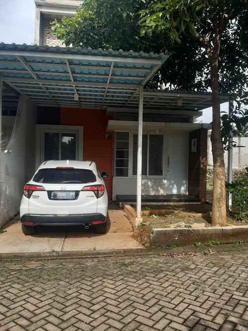 foto tampak rumah tipe CHEDDAR FOREST ROSE HOEK 150 perumahan CIBUBUR COUNTRY