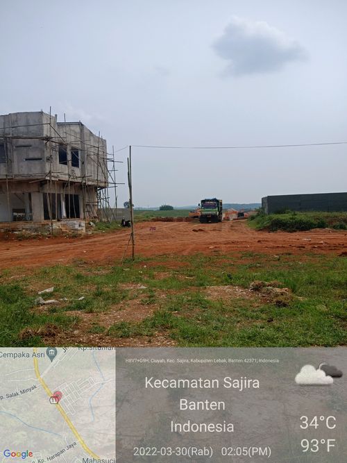 foto gerbang perumahan KARIAN CITY