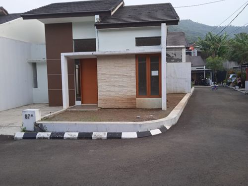 foto tampak rumah tipe 45B/110 perumahan PERUMAHAN MENARA LASWI