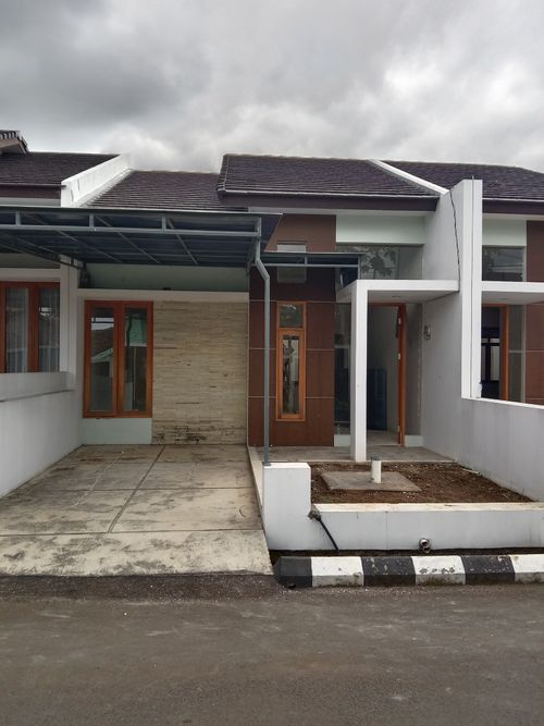 foto tampak rumah tipe 45/91 perumahan PERUMAHAN MENARA LASWI