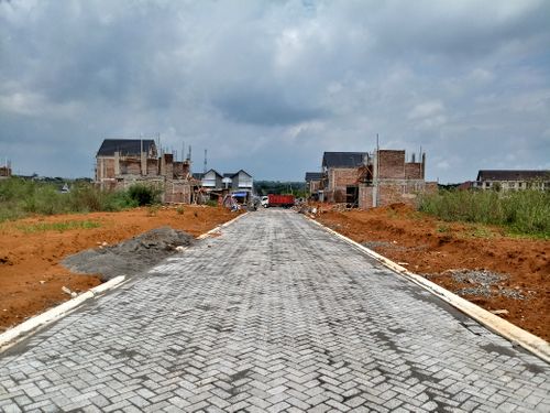 foto posisi tengah perumahan THE MILES 2