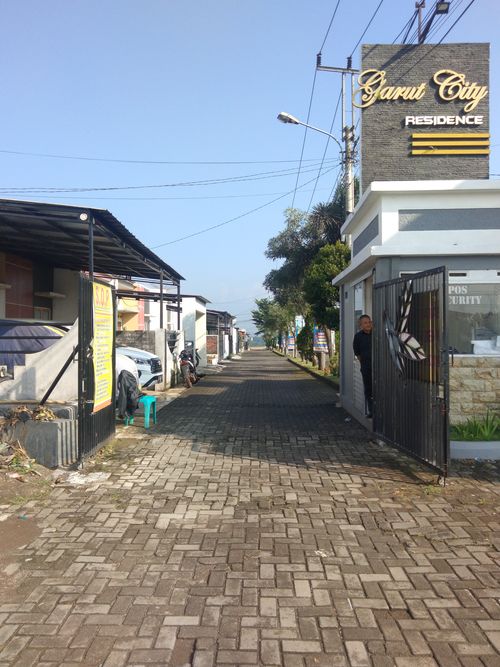 foto posisi tengah perumahan Garut City Residence