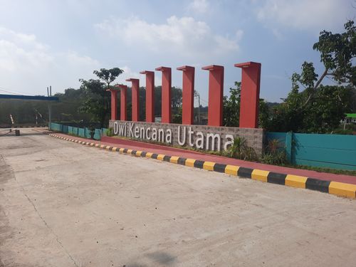 foto gerbang perumahan Perumahan Dwi Kencana Utama