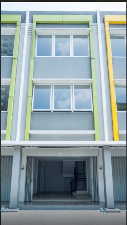 foto tampak rumah tipe Lt 3 G perumahan RUKO MEKARWANGI SQUARE COMMERCIAL AND SUITES