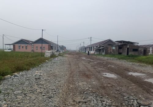 foto posisi tengah perumahan Taman Sepatan Grande 2