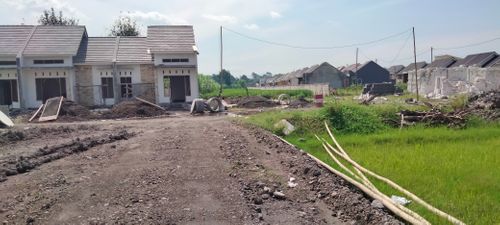foto posisi tengah perumahan GREEN JOYOBOYO REGENCY 2