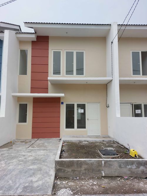 foto tampak rumah tipe SAKURA perumahan Green Mansion Juanda New City I