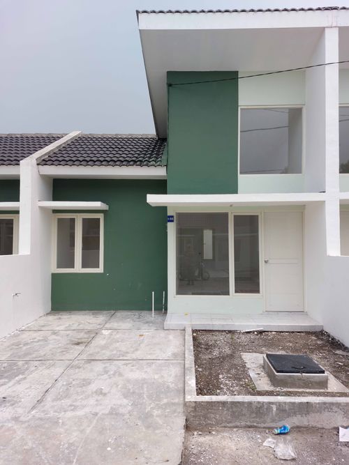 foto tampak rumah tipe SUNFLOWER perumahan Green Mansion Juanda New City I