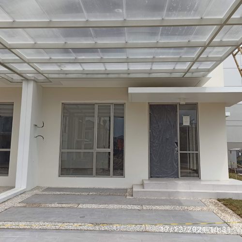 foto tampak rumah tipe DAISY perumahan PIK 2 - DISTRICT 26