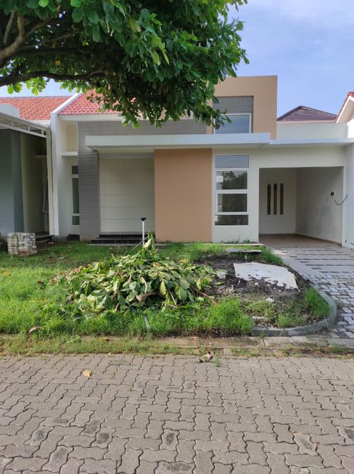 foto tampak rumah tipe 96 / 200 perumahan Cluster Taman Alamanda - GRAHA PADMA