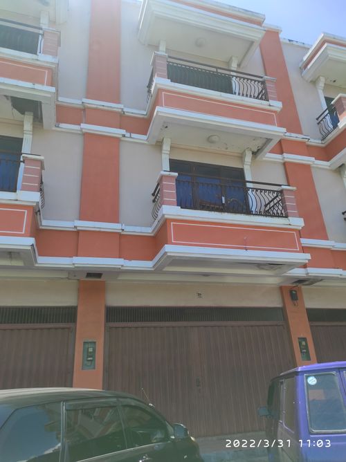 foto contoh rumah perumahan Megamas Blok IE2