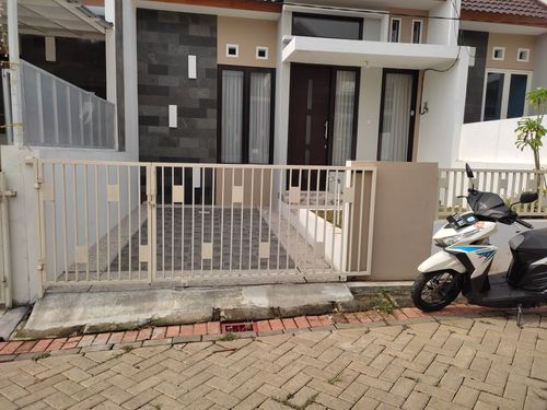 foto tampak rumah tipe 31/60 F1-015 perumahan PT ALAM MAHAMERU
