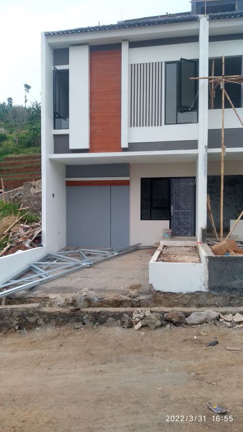 foto contoh rumah perumahan G-Land Harmony Hills