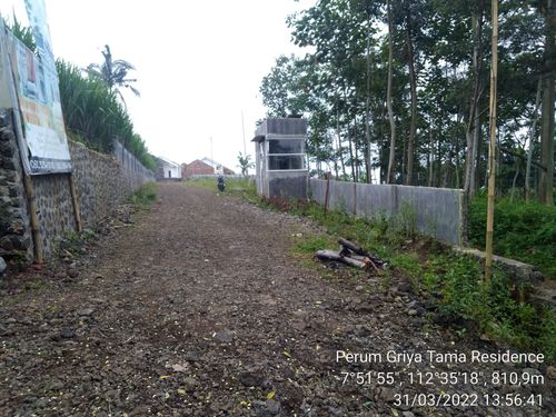 foto gerbang perumahan GRIYA TAMA RESIDENCE