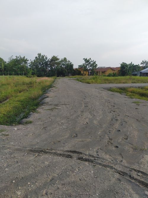 foto posisi tengah perumahan BALEZA PERMAI 2