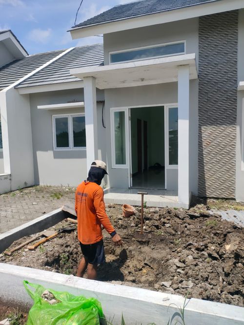 foto tampak rumah tipe 40 perumahan ROYAL PARK JUANDA