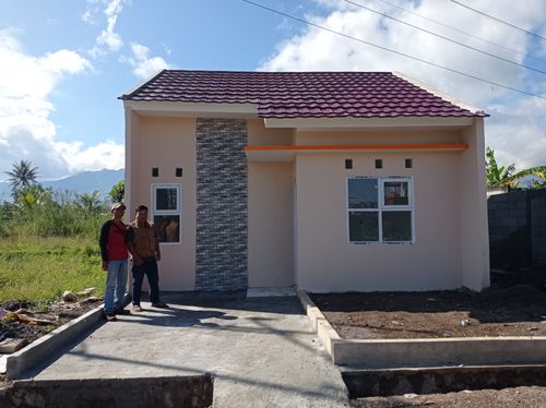 foto contoh rumah perumahan GHANI CINUNUK INDAH