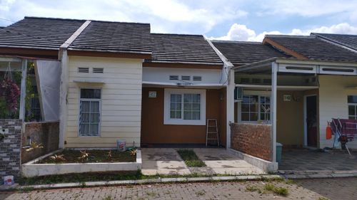 foto tampak rumah tipe 36 perumahan Qianna Residence