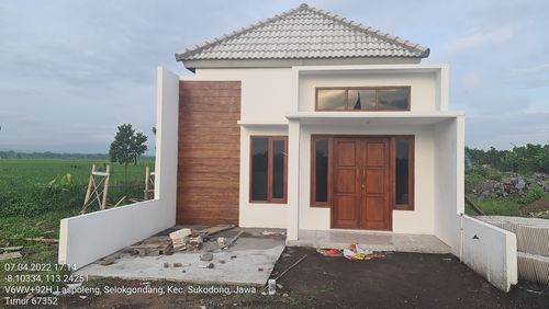 foto contoh rumah perumahan Grand Wiratama