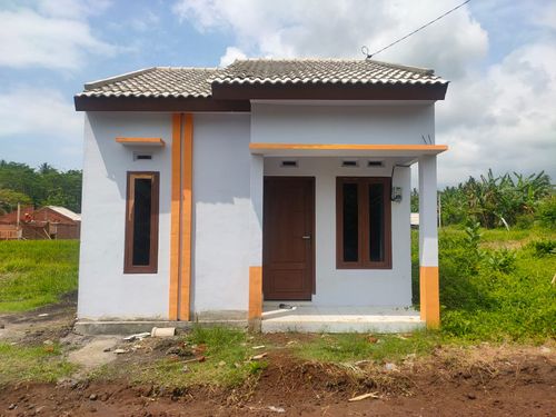 foto tampak rumah tipe 36/65 perumahan AKASIAGIRI LAND