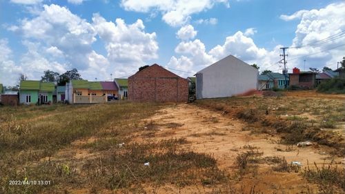 foto posisi tengah perumahan PERUMAHAN SAFALAND 1