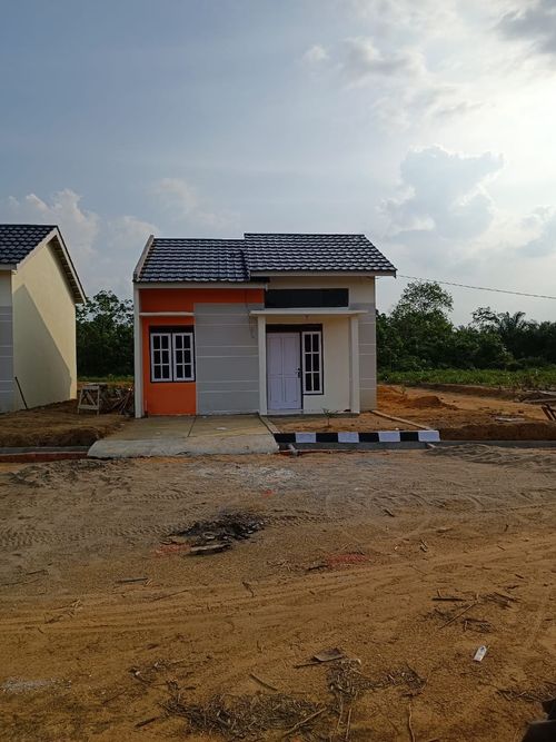 foto tampak rumah tipe 36 perumahan Bratanata Residence 5