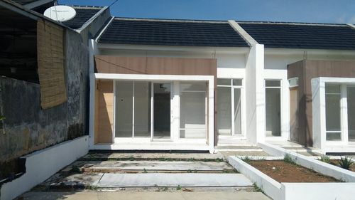 foto tampak rumah tipe 36 Anggrek (300) perumahan Bukit Sukanagara Resort