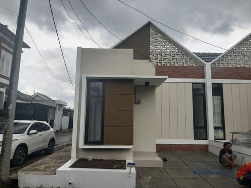 foto tampak rumah tipe 35 Landed (377) perumahan Griya Pataruman Asri 1