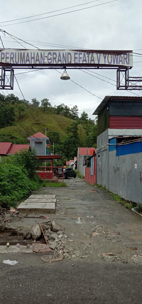 foto gerbang perumahan Perumahan Grand Efata Doyo Baru