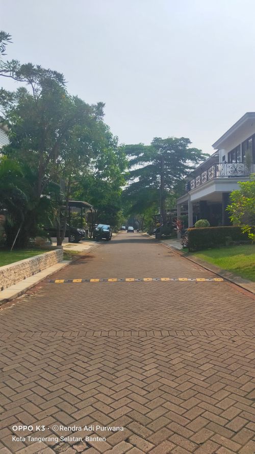 foto posisi tengah perumahan DISCOVERY LUMINA BINTARO JAYA