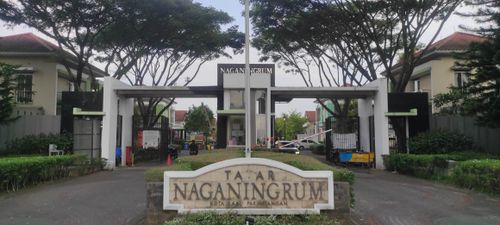foto gerbang perumahan TATAR NAGANINGRUM KBP