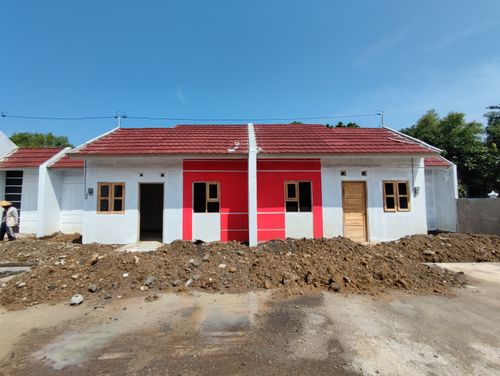 foto posisi tengah perumahan GRIYA BHINA KARYA KENEP