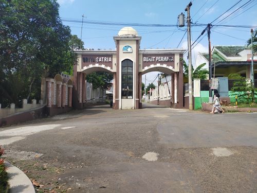 foto gerbang perumahan Griya Satria Bukit Permata Tahap 5