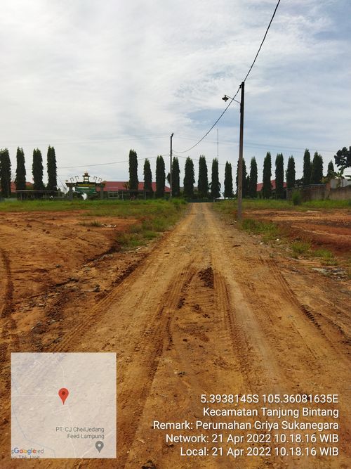 foto posisi tengah perumahan Griya Sukanegara