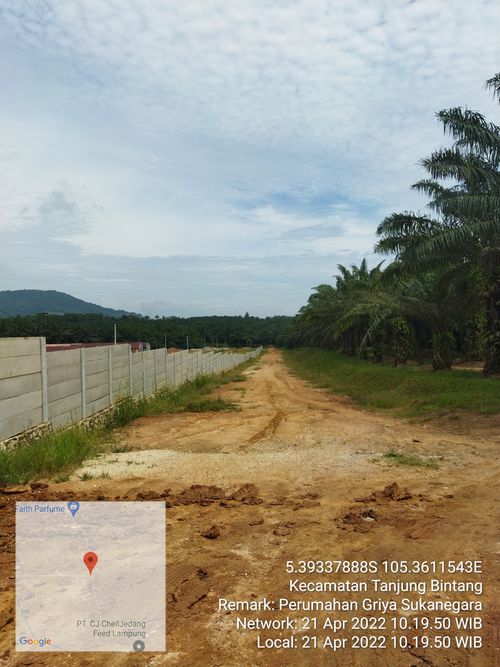 foto gerbang perumahan Griya Sukanegara