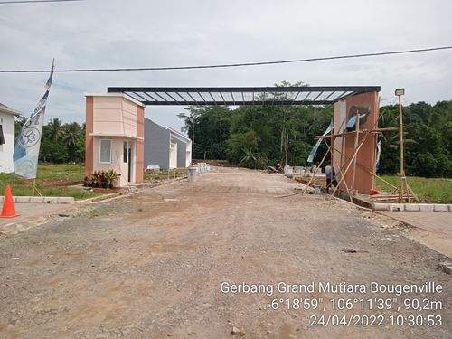foto gerbang perumahan Grand Mutiara Bougenville