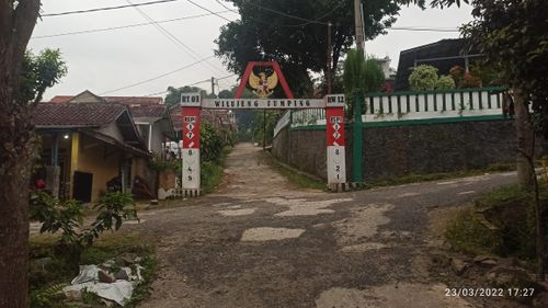 foto posisi tengah perumahan Bumi Sindangpanon Indah