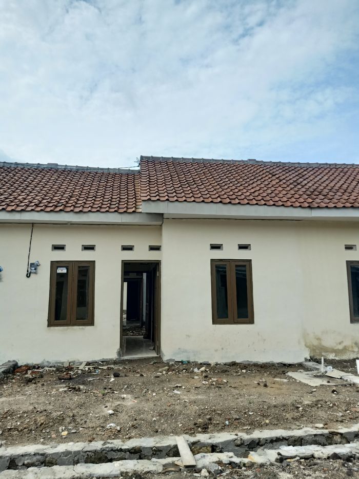 foto tampak rumah tipe Subsidi perumahan CITRA JAYA GROGOL