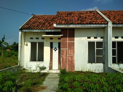foto contoh rumah perumahan Griya Tegal Asri