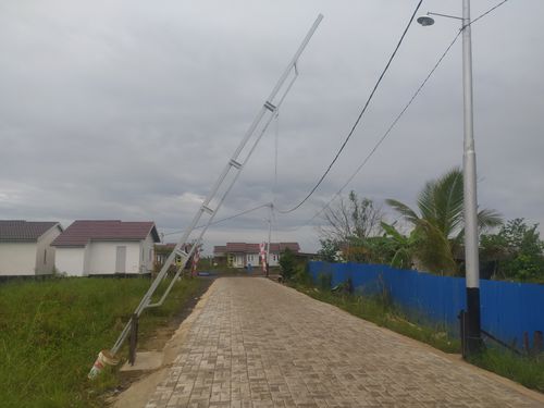 foto posisi tengah perumahan SHALLI MESSI CLUSTER 4 B