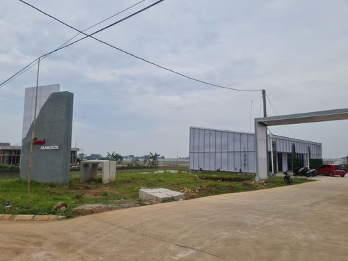 foto gerbang perumahan Alam Elok