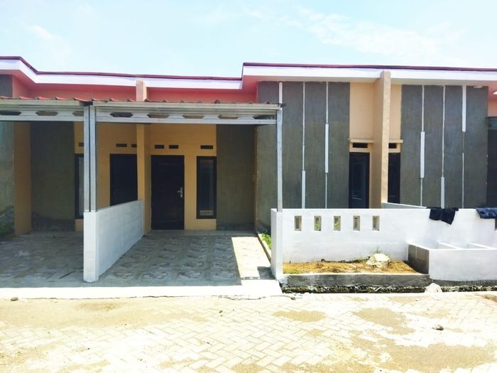 foto tampak rumah tipe SRIMAHI SEKTOR 3 KOMERSIAL perumahan Srimahi Residence Tahap 4