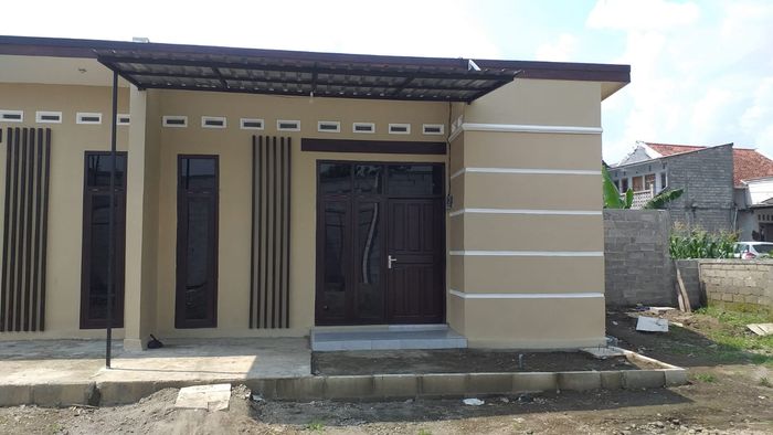 foto tampak rumah tipe 25/60 perumahan PESONA GURAH PERMAI