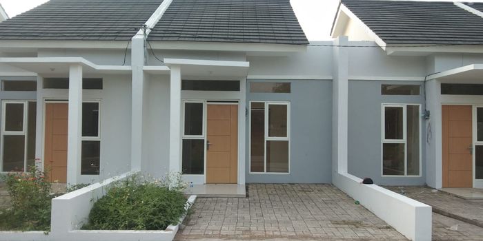foto tampak rumah tipe 33/60 perumahan Amares Residence