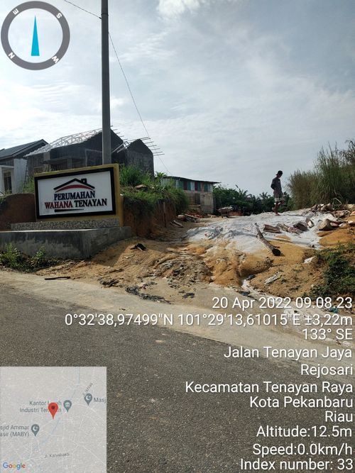 foto gerbang perumahan WAHANA TENAYAN