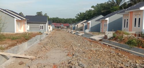 foto posisi tengah perumahan Razqa Regency
