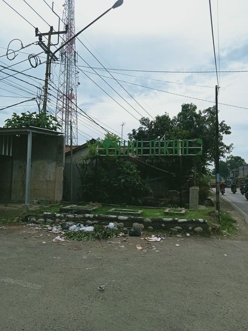 foto gerbang perumahan Bumi Cikao