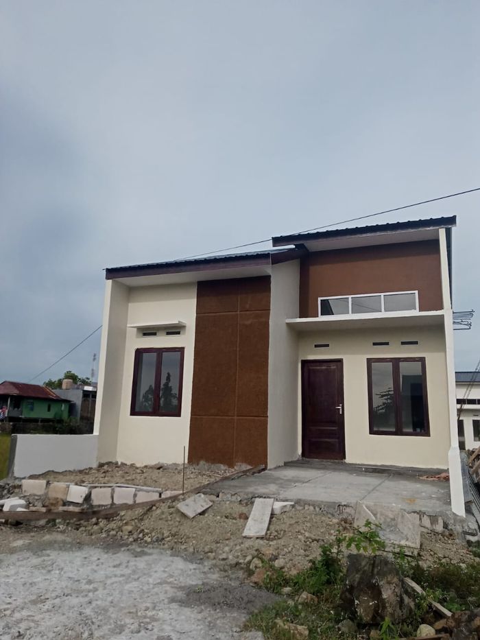foto tampak rumah tipe 36/72 perumahan Bukit Madani Indah