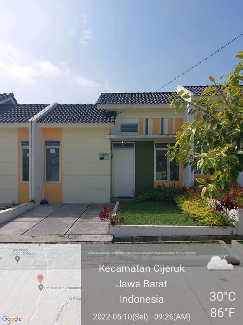 foto contoh rumah perumahan The Garden Villas