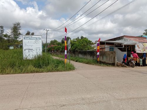 foto gerbang perumahan GRAND PRATAMA JAYA 1